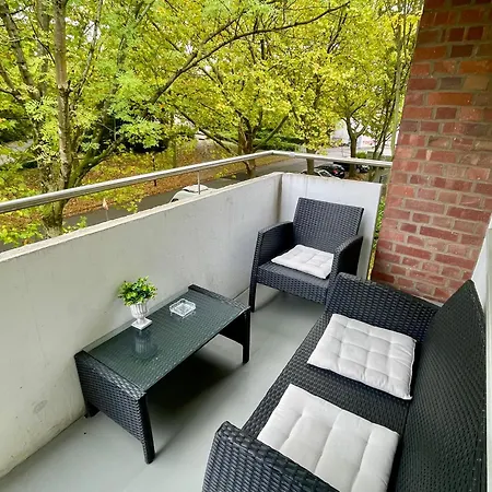 Апартаменты Gemuetliche 2 Nahe Koeln Am Park Хюрт